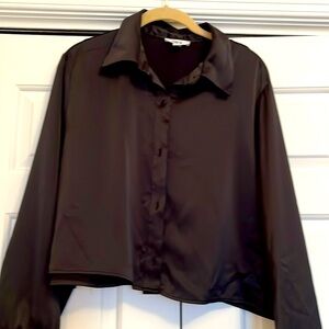 #85 beautiful barlll stain like crop top nwot